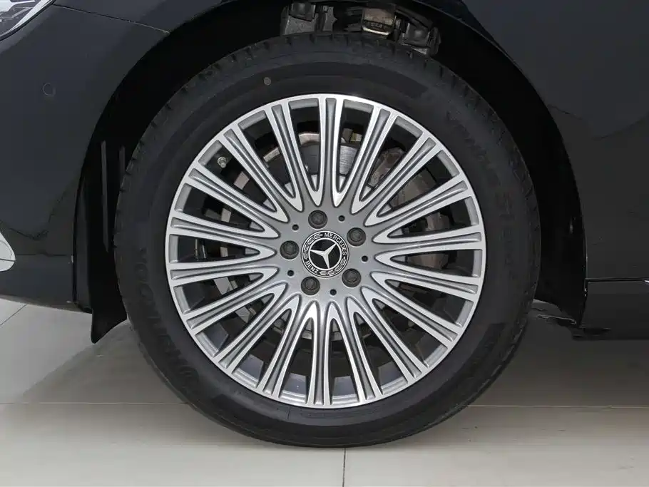 Mercedes-Benz E-Class 2022 E 300 L Luxury Model купить на сайте DeffCars