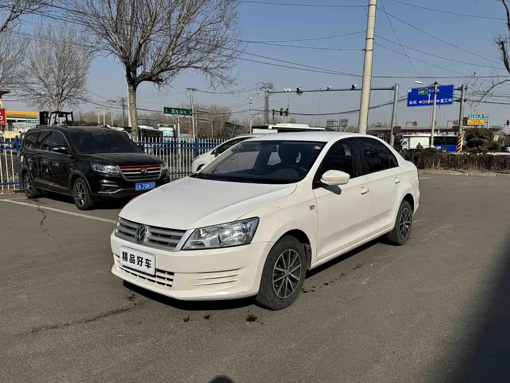 Santana 2015 1.4L Manual Fashion Edition купить на сайте DeffCars