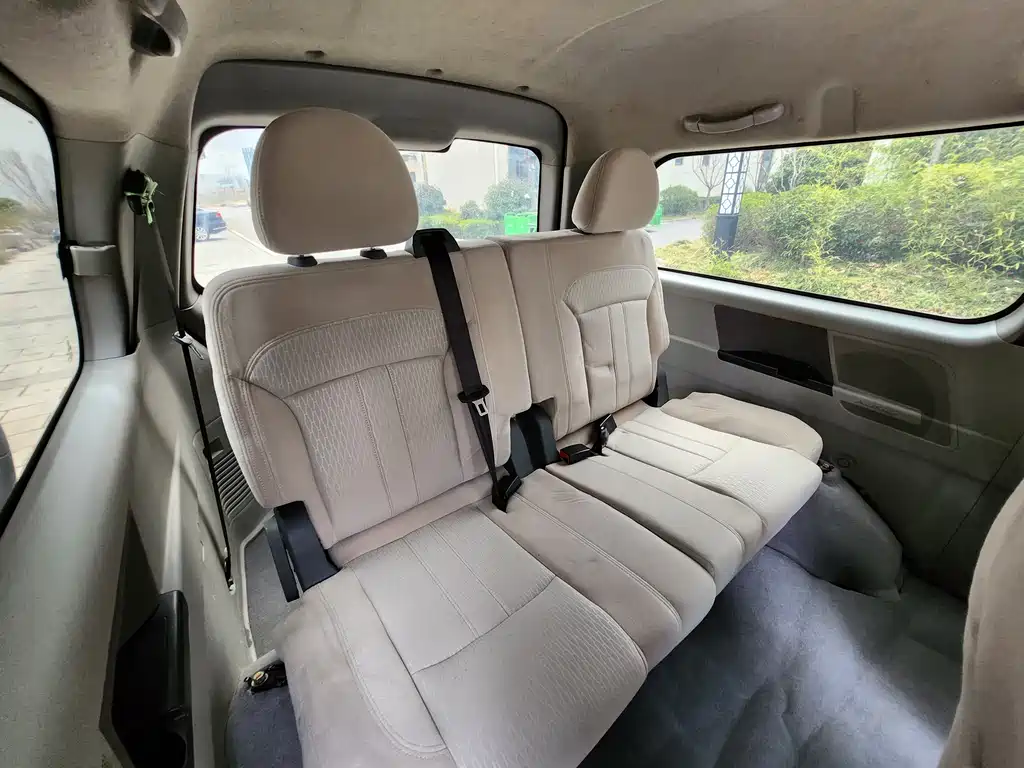 Lingzhi 2018 M3 1.6L 7-seat comfort model купить на сайте DeffCars