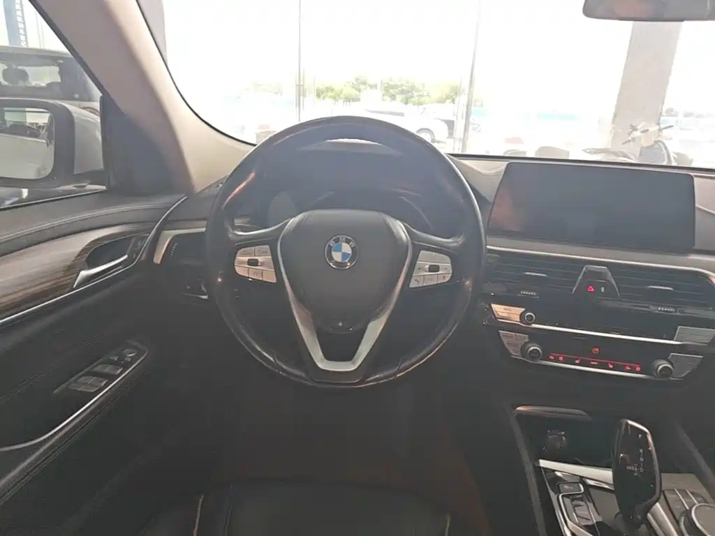 BMW 6 Series GT 2020 630i Luxury Design Package купить на сайте DeffCars