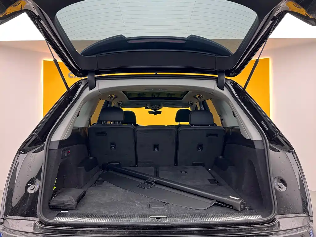 Audi Q7 2019 45 TFSI Comfort купить на сайте DeffCars