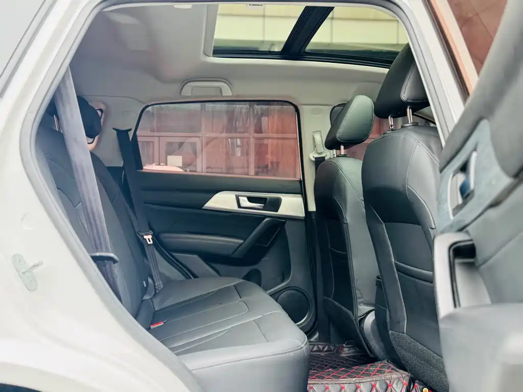 Haval H2 2018 Creative Edition Blue Label 1.5T dual-clutch two-wheel drive fashion model купить на сайте DeffCars