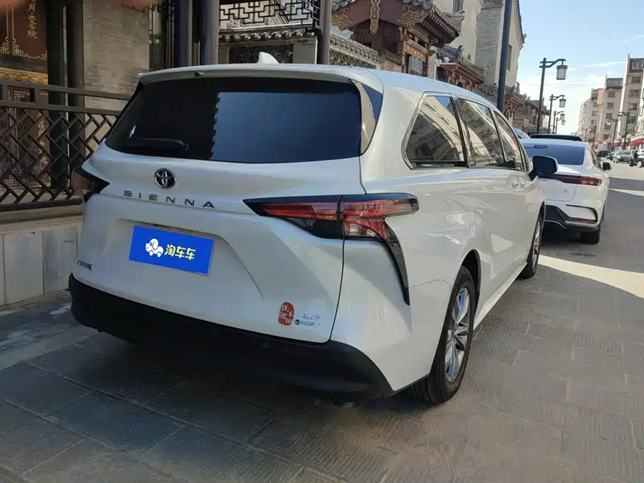 SIENNA 2024 2.5L Hybrid Comfort Edition купить на сайте DeffCars