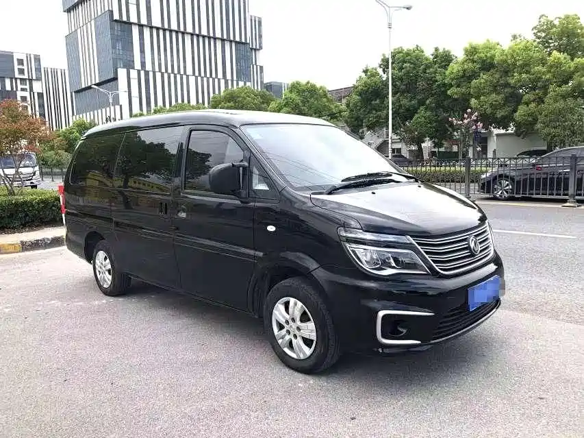 Lingzhi 2020 M5L 1.6L basic model 7 seats купить на сайте DeffCars