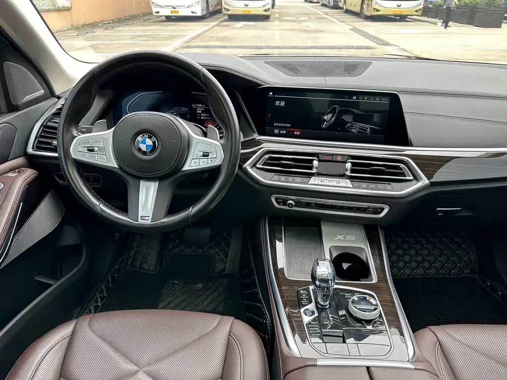 BMW X5 2022 xDrive 30Li Exclusive M Sports Package купить на сайте DeffCars