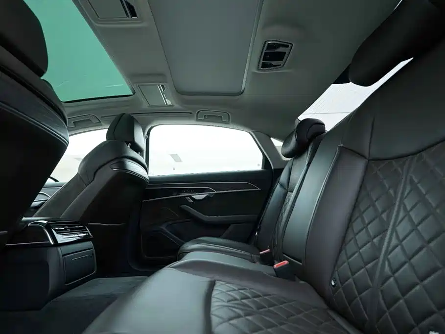 Audi A8 2022 A8L 50 TFSI quattro Comfort Collection Edition купить на сайте DeffCars