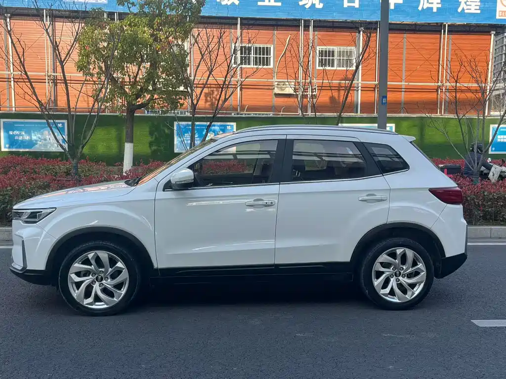 Pentium T33 2019 1.6L automatic interconnected smart cool model National VI купить на сайте DeffCars