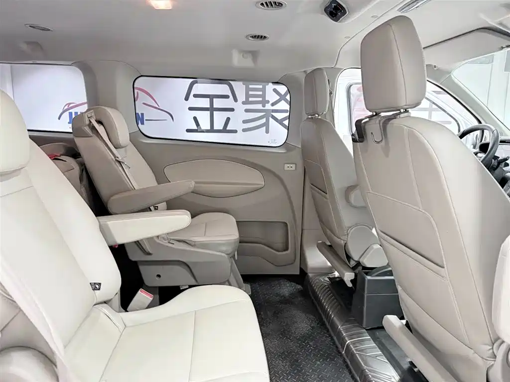 Tourio 2020 2.0T Automatic Elite Edition National VI купить на сайте DeffCars