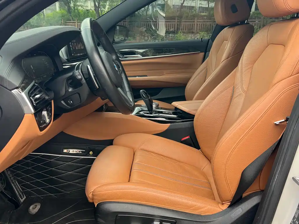 BMW 6 Series GT 2020 630i Luxury Design Package купить на сайте DeffCars