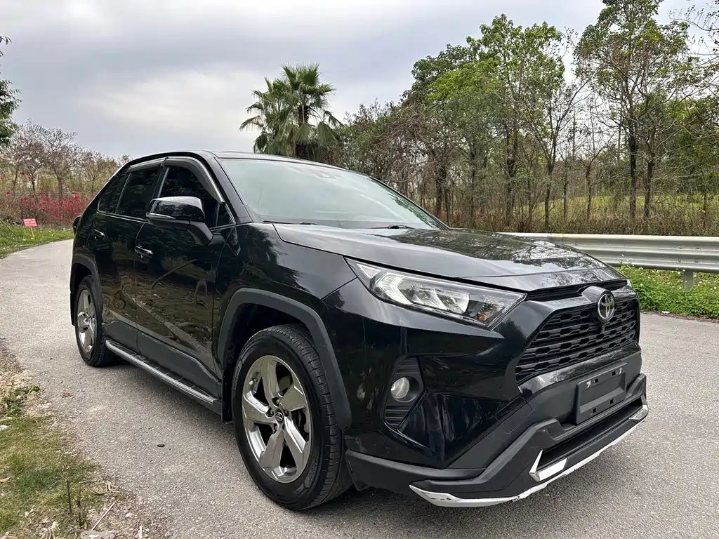 RAV4 Rongfang 2022 2.0L CVT two-wheel drive fashion Plus version купить на сайте DeffCars