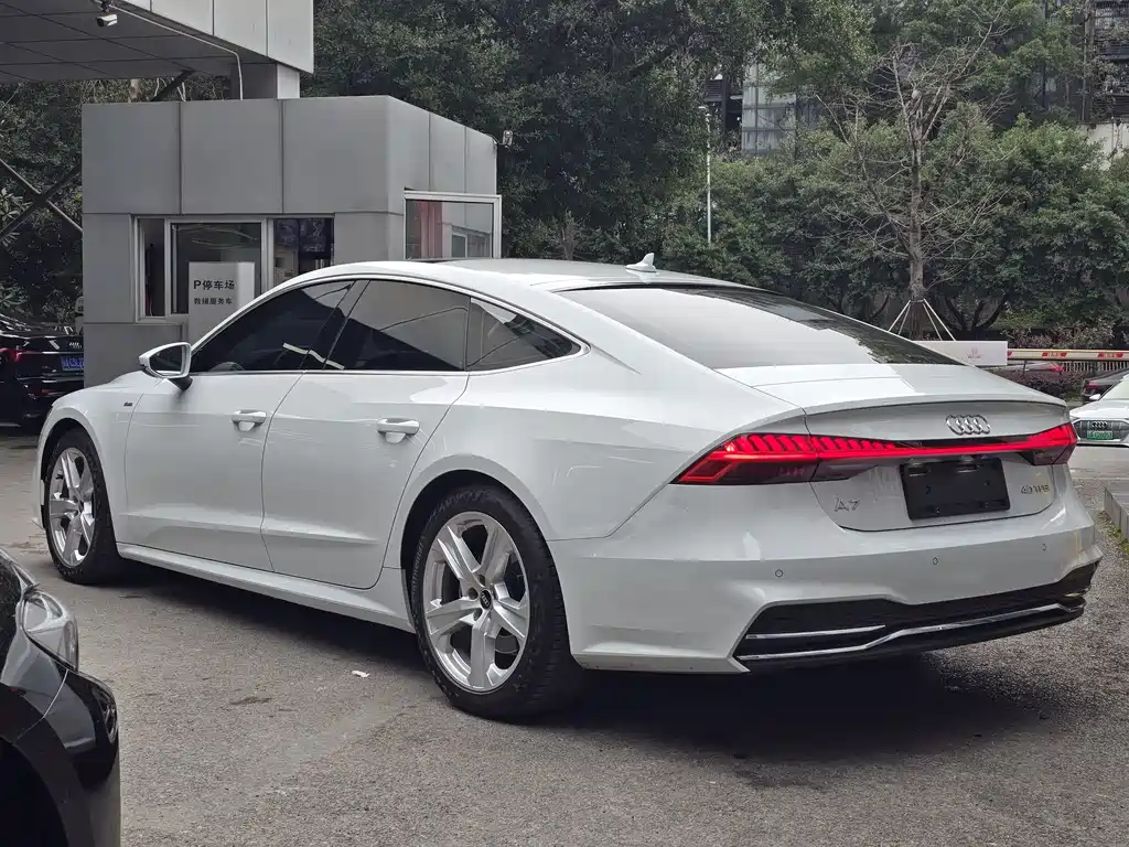 Audi A7 2021 40 TFSI luxury model купить на сайте DeffCars