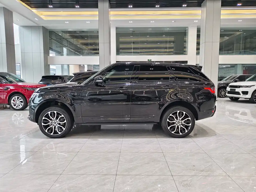 Range Rover Sport 2022 3.0 L6 Black Edition купить на сайте DeffCars