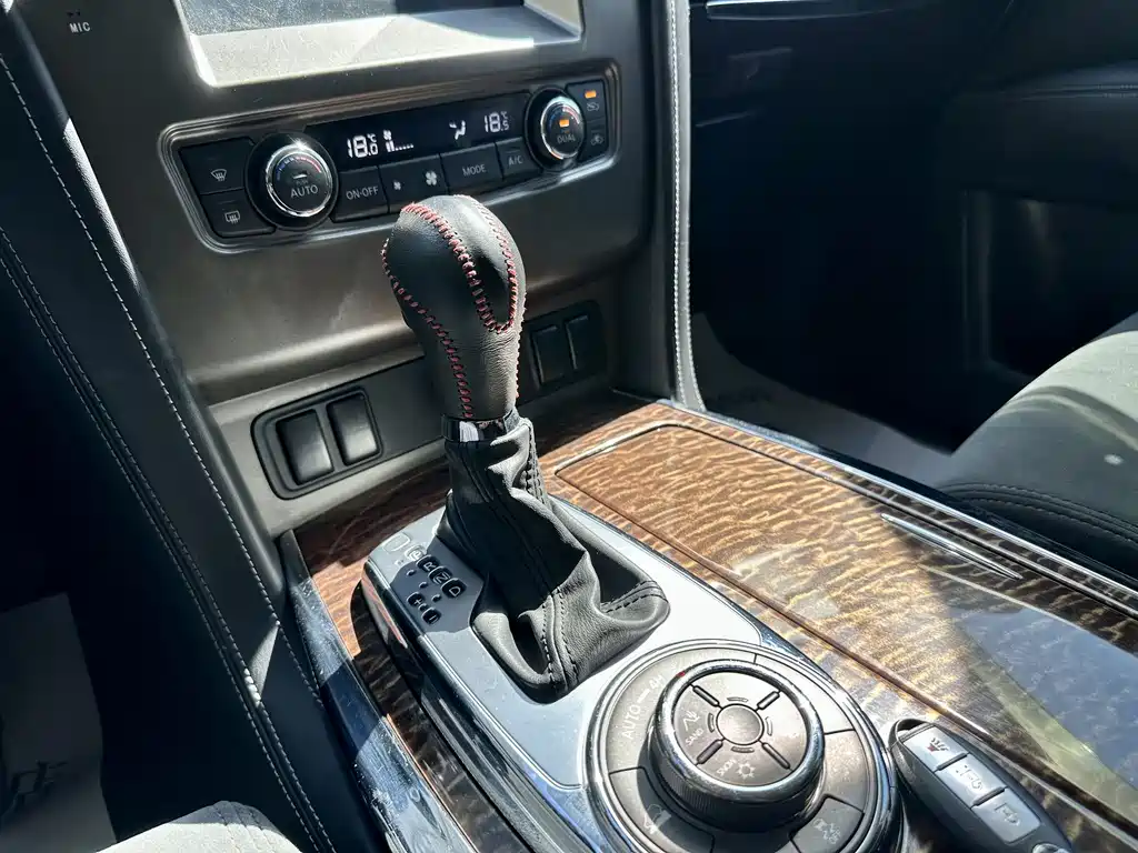 Patrol 2018 4.0L LinkedIn model купить на сайте DeffCars