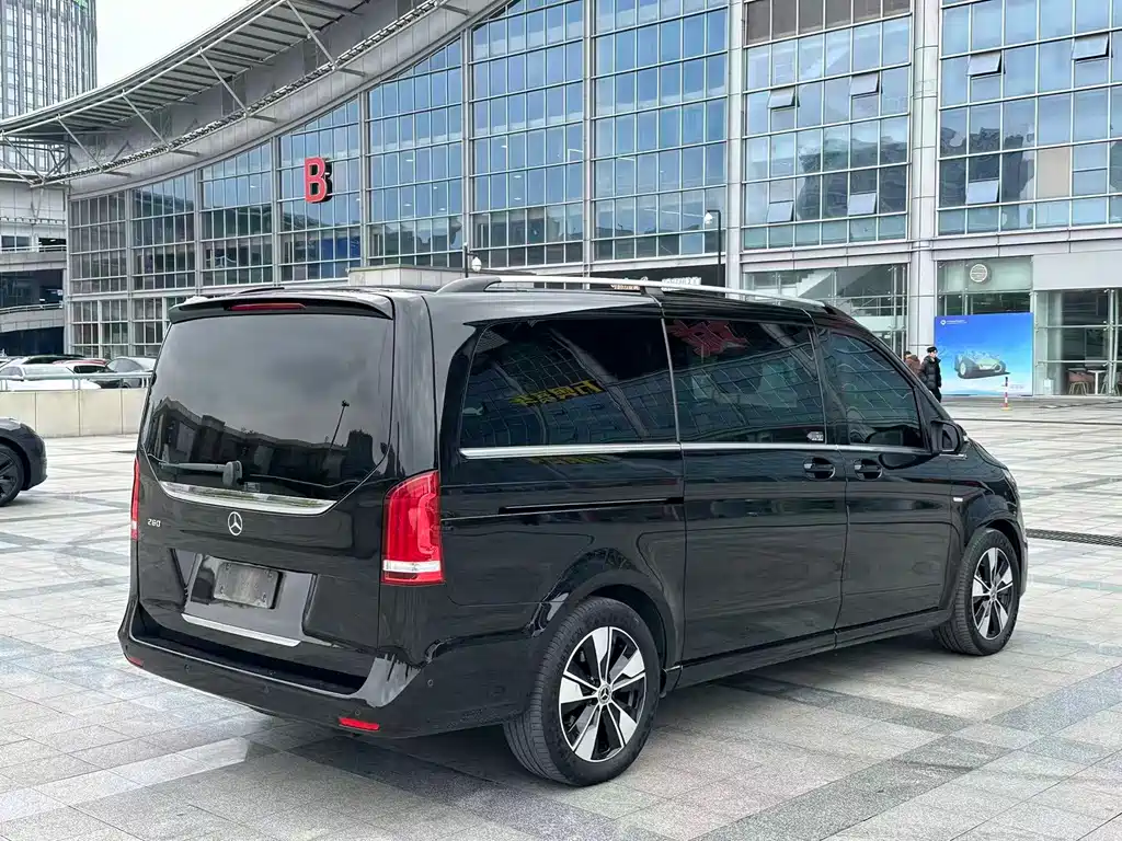 Mercedes-Benz V-Class 2022 V 260 Premium Edition купить на сайте DeffCars