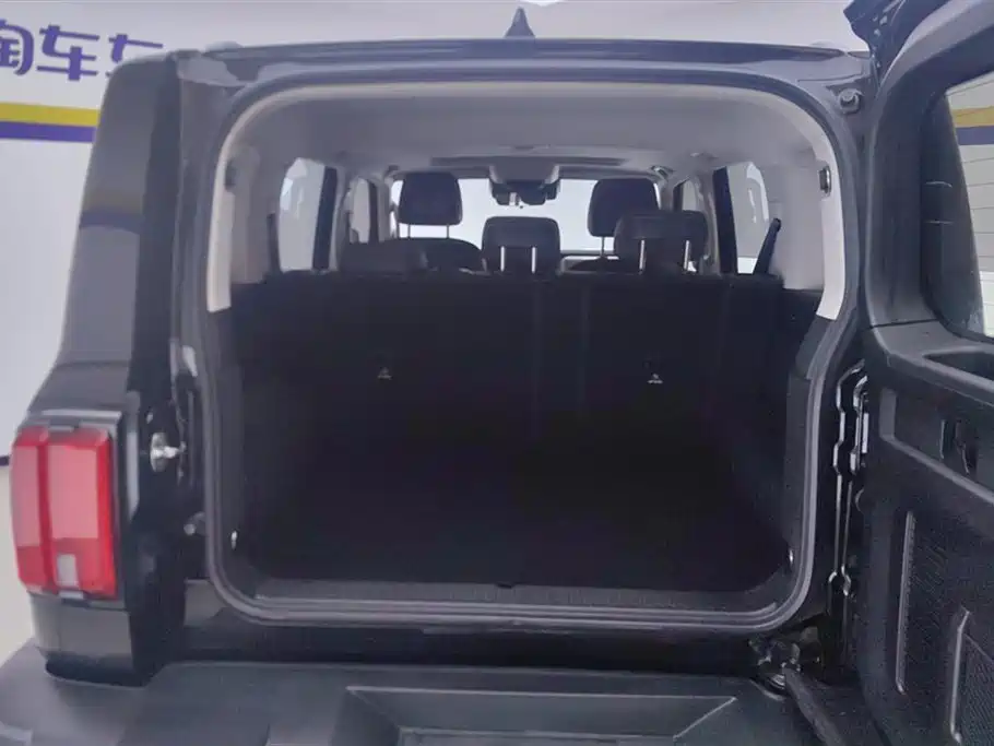 Tank 300 2023 Off-Road Version 2.0T Conqueror купить на сайте DeffCars