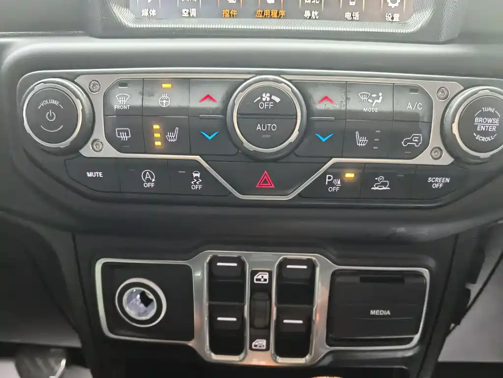 Gladiator 2022 3.6L advance version купить на сайте DeffCars