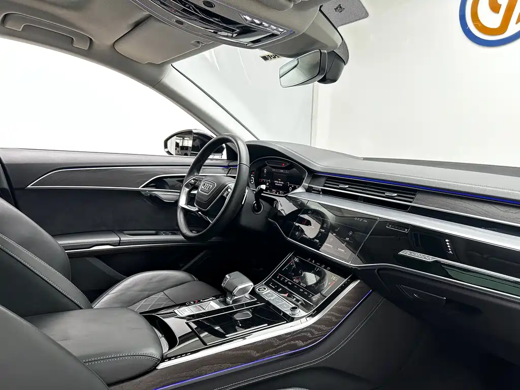 Audi A8 2023 A8L 50 TFSI quattro Premium Selection купить на сайте DeffCars