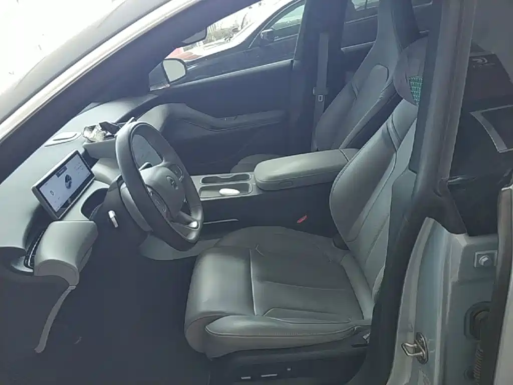 NIO ET5T 2024 model 75kWh Touring купить на сайте DeffCars