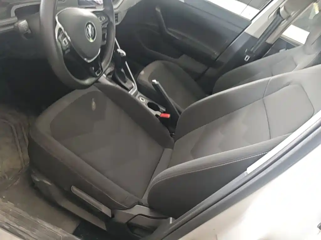 Polo 2023 facelift Plus 1.5L automatic indulgence version купить на сайте DeffCars