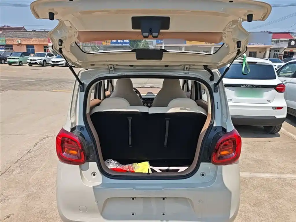 Hongguang MINIEV 2025 fourth generation four-door version advanced model купить на сайте DeffCars