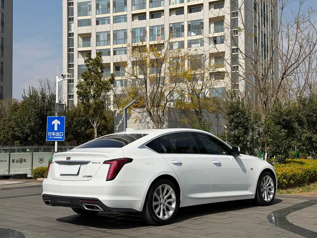 Cadillac CT5 2020 28T Fashion Model купить на сайте DeffCars
