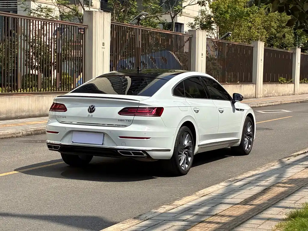 FAW-Volkswagen CC 2021 380TSI eye-catching version купить на сайте DeffCars