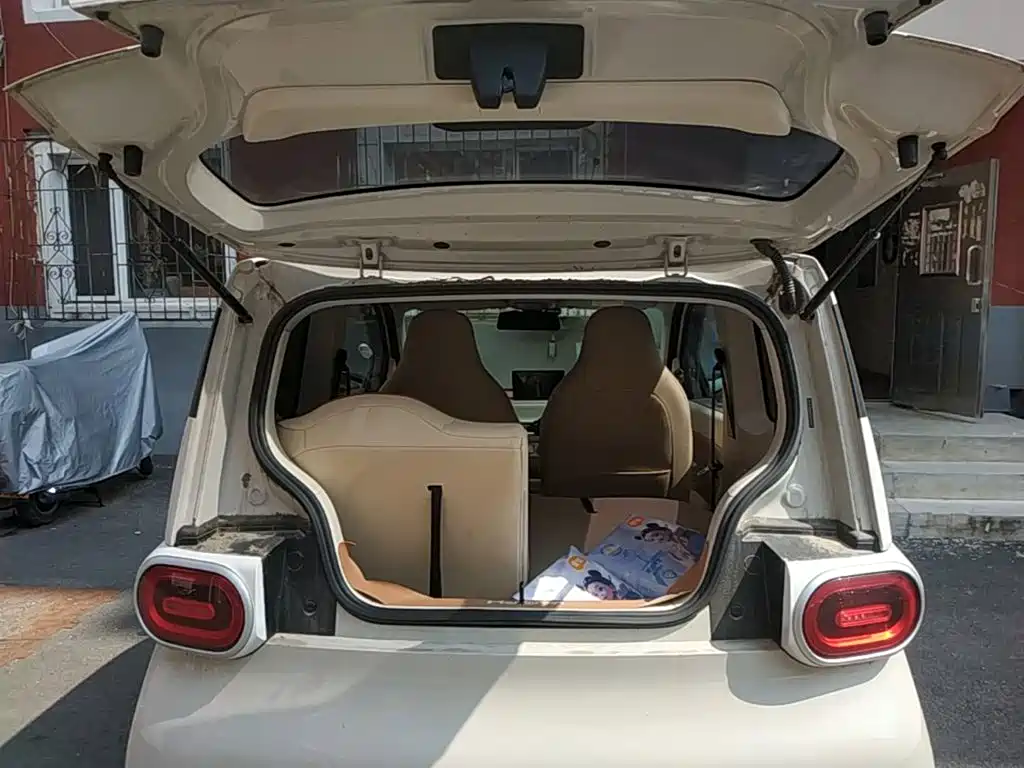 Hongguang MINIEV 2024 third generation 215km youth version купить на сайте DeffCars