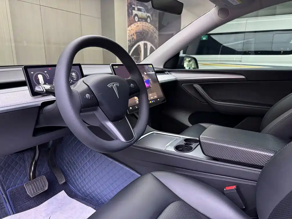 Model Y 2024 rear-wheel drive купить на сайте DeffCars