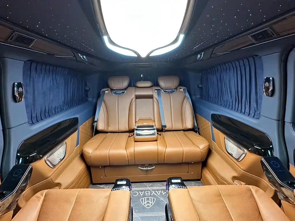 Vito 2024 2.0T Business Edition 7-seater купить на сайте DeffCars