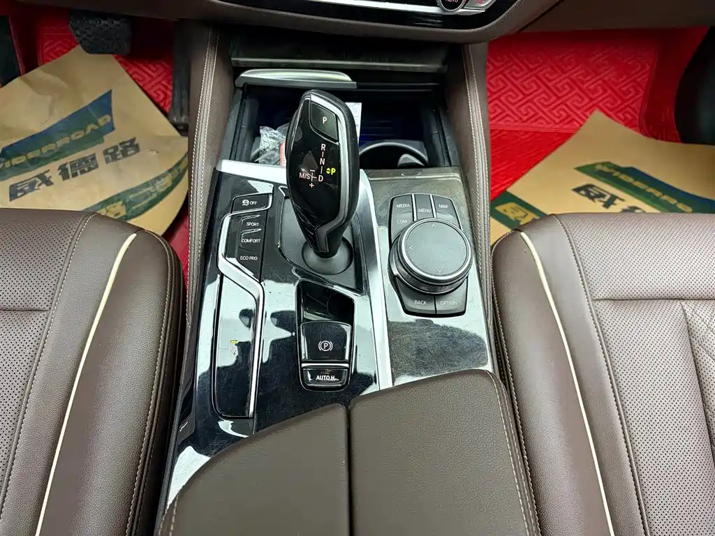 BMW 5 Series 2022 facelift 525Li M Sports Package купить на сайте DeffCars