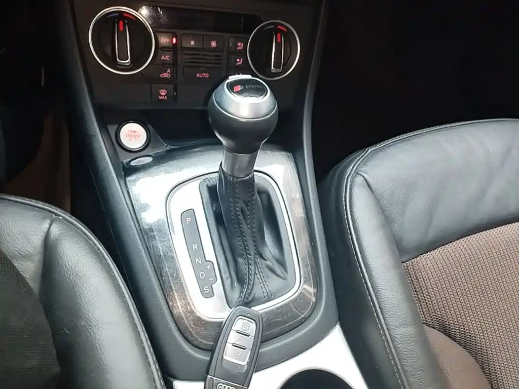 Audi Q3 2018 30th Anniversary Model 30 TFSI Fashion купить на сайте DeffCars