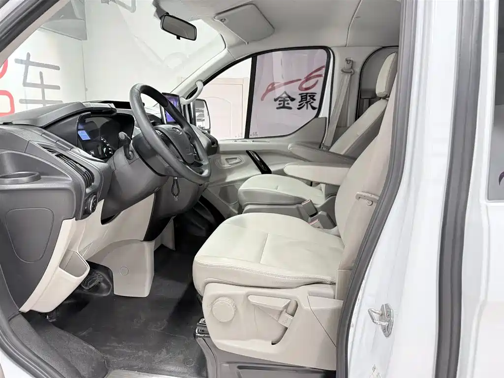 Tourio 2020 2.0T Automatic Elite Edition National VI купить на сайте DeffCars