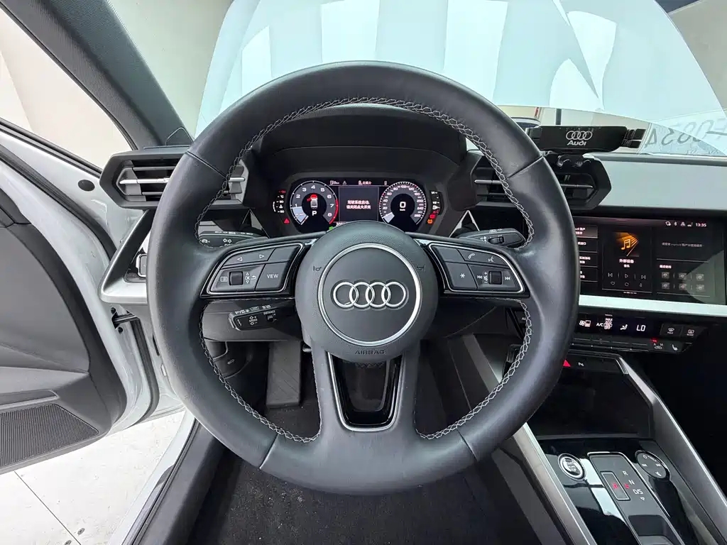 Audi A3 2023 A3L Limousine 35 TFSI Fashionable and Sporty купить на сайте DeffCars
