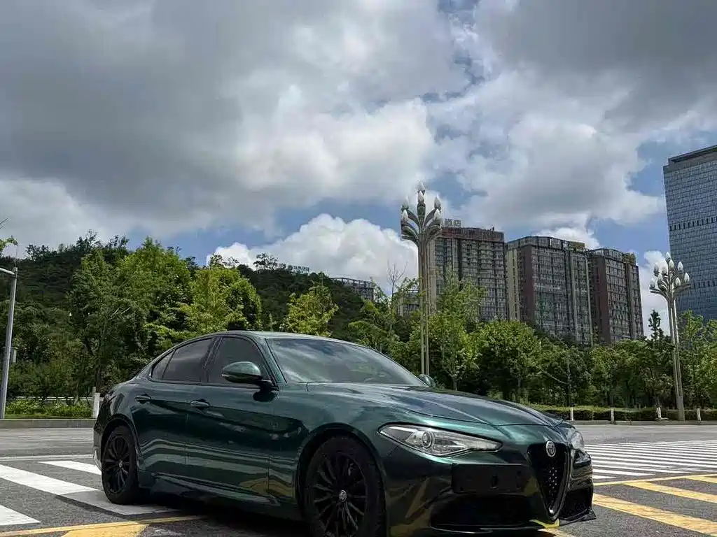 Giulia Juliet 2017 2.0T 200HP Elite Edition купить на сайте DeffCars