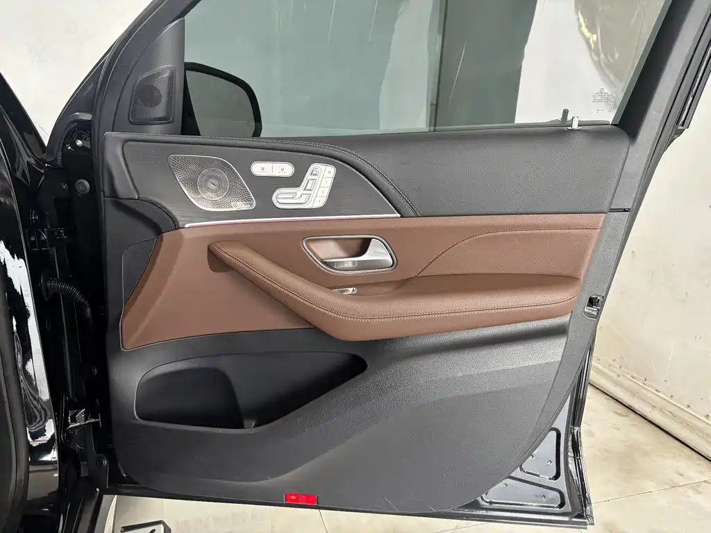 Mercedes-Benz GLS 2024 GLS 450 4MATIC Fashion Model купить на сайте DeffCars