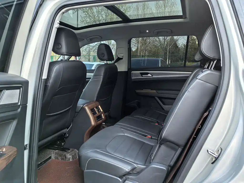 Touron 2019 380TSI four-wheel drive luxury version National VI купить на сайте DeffCars