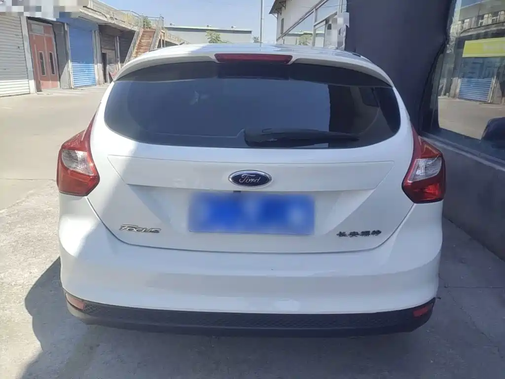 Focus 2012 hatchback 1.6L automatic comfort type купить на сайте DeffCars