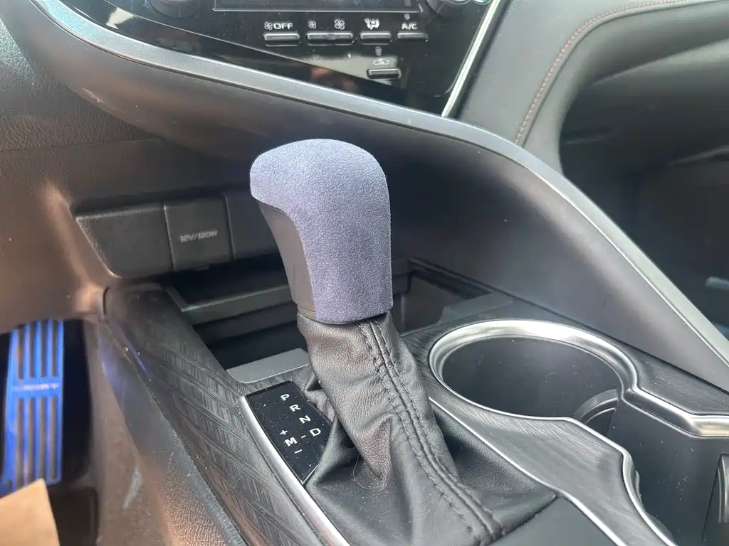 Camry 2022 2.0GVP Leading Edition купить на сайте DeffCars
