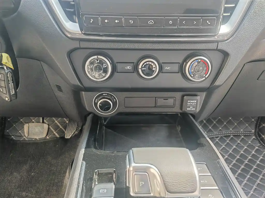 Lingtuo 2023 2.5T automatic four-wheel drive diesel pilot version long axis купить на сайте DeffCars