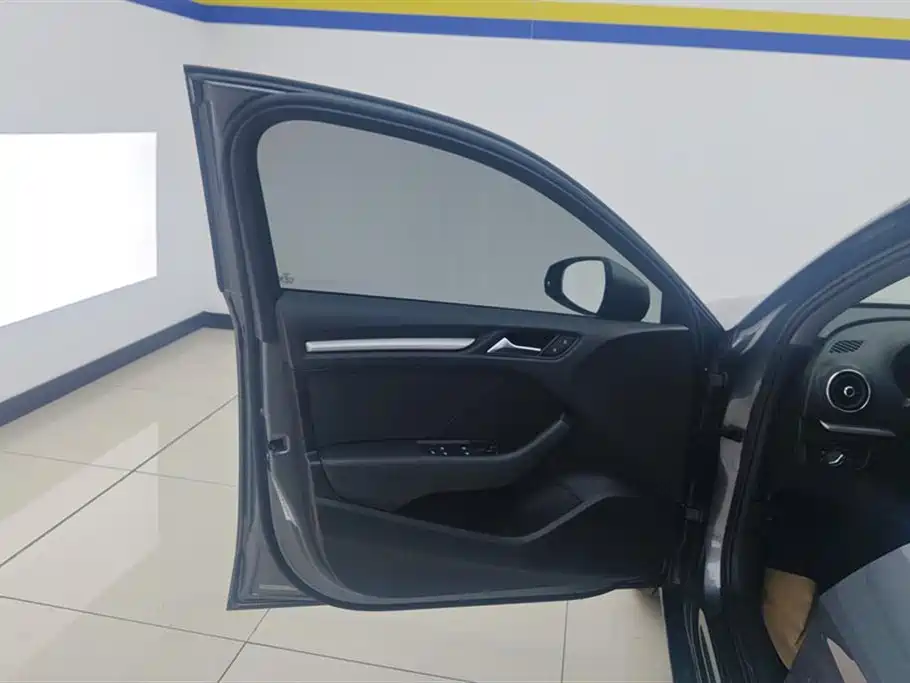 Audi A3 2019 Limousine 35 TFSI Enterprising National VI купить на сайте DeffCars