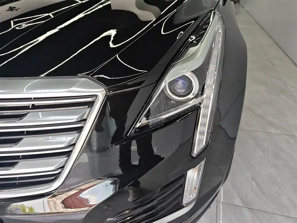 Cadillac XT5 2018 25T luxury model купить на сайте DeffCars