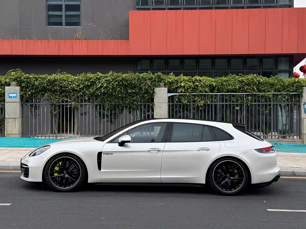 Panamera New Energy 2022 Panamera 4 E-Hybrid Sport Turism купить на сайте DeffCars