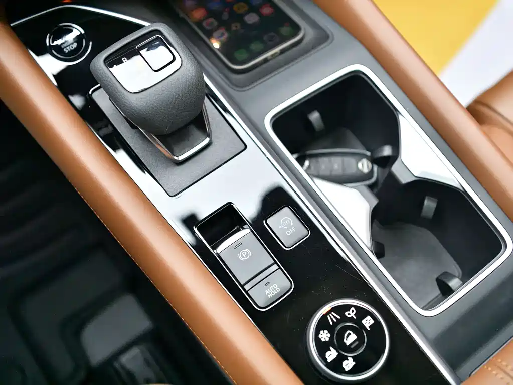 Tanlu 2024 380VC-TURBO four-wheel drive Zhizun Edition 6 seats купить на сайте DeffCars