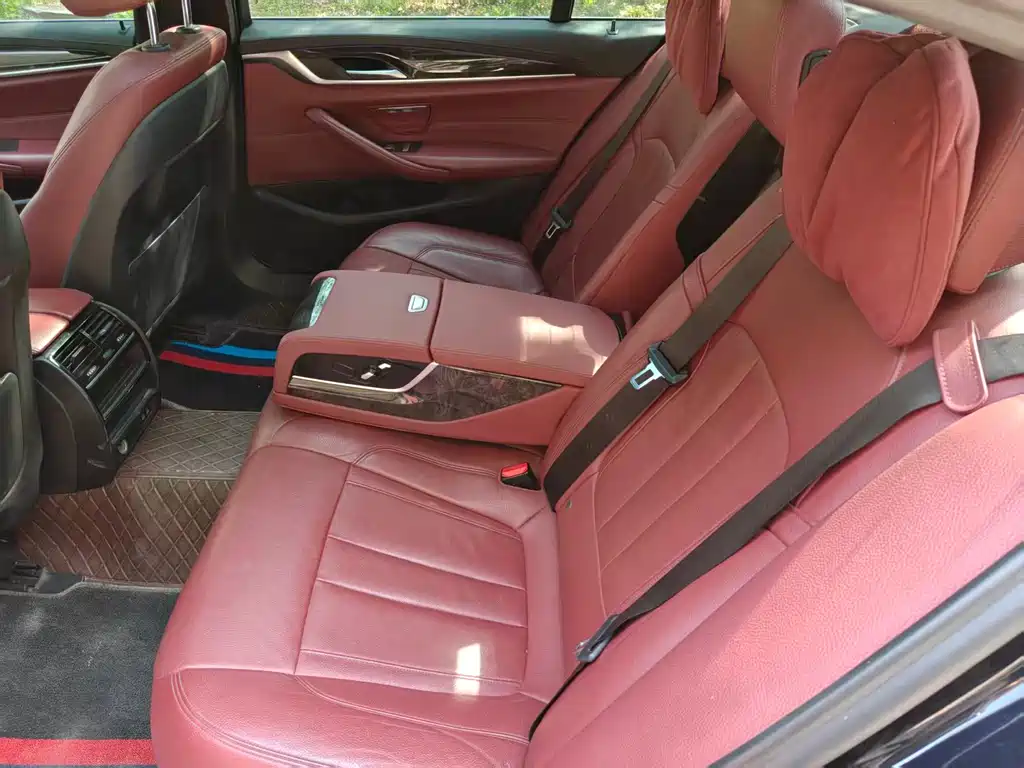 BMW 5 Series 2020 530Li Leading M Sports Package купить на сайте DeffCars