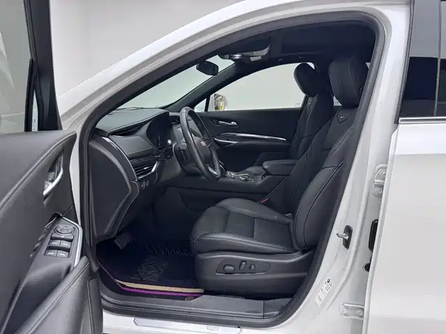 Cadillac XT4 2021 28T two-wheel drive technology купить на сайте DeffCars