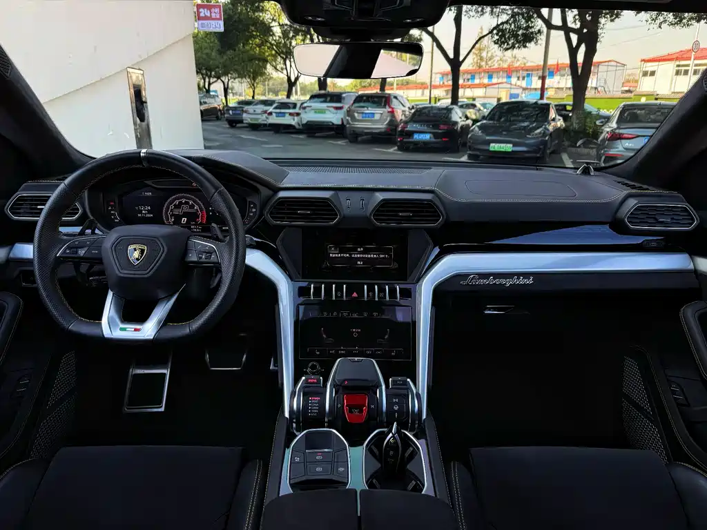 Urus 2018 4.0T V8 купить на сайте DeffCars
