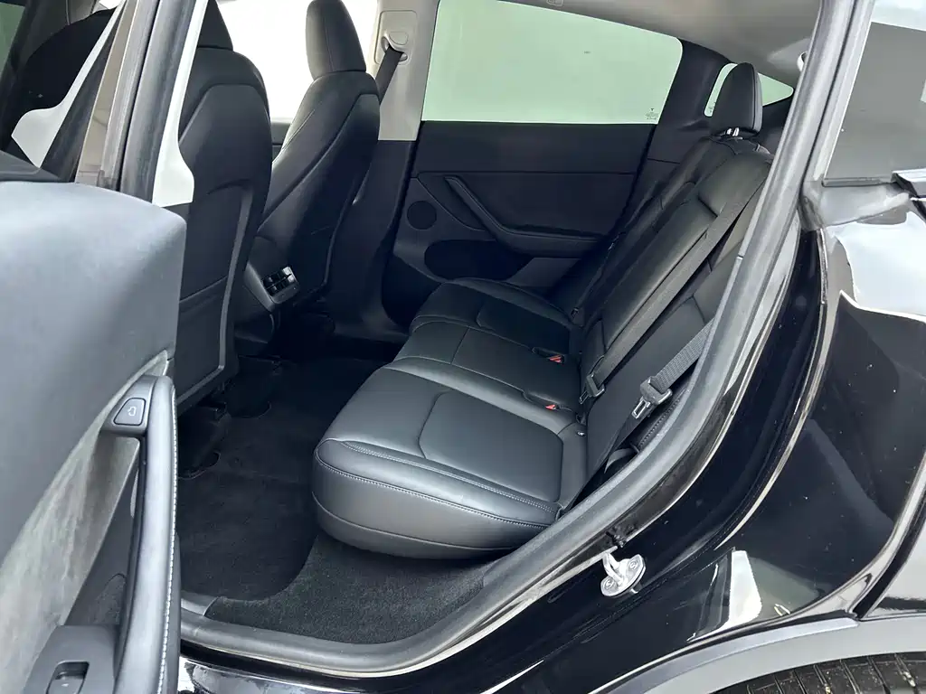 Model Y 2022 facelift rear-wheel drive version купить на сайте DeffCars