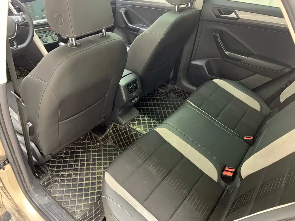 T-ROC 2022 model 280TSI DSG two-wheel drive elite PLUS купить на сайте DeffCars