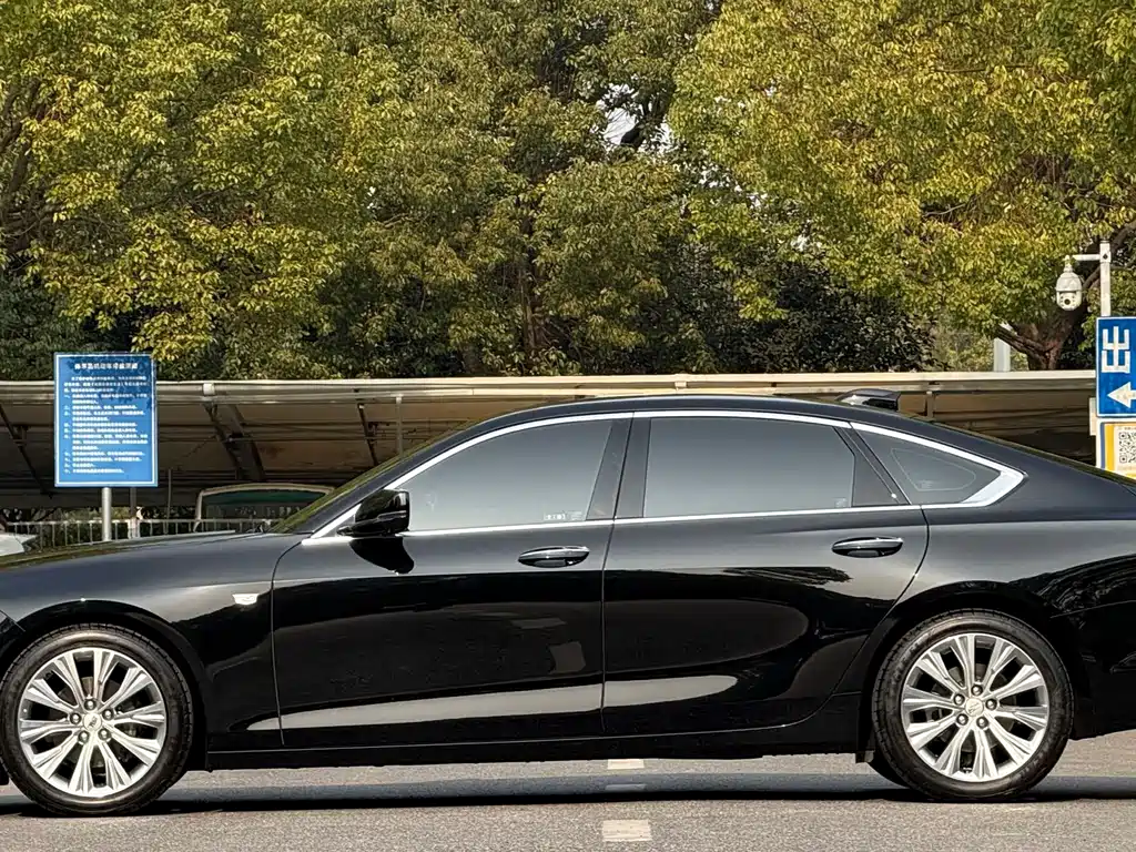 Cadillac CT6 2023 28T Platinum Type купить на сайте DeffCars