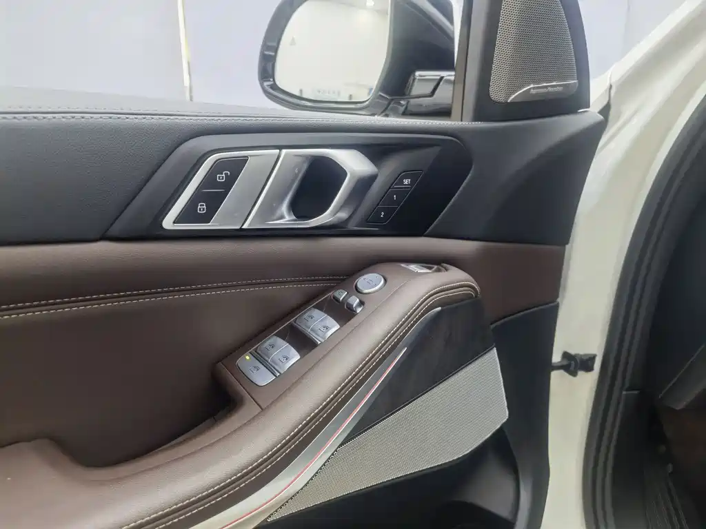 BMW X5 2022 facelift xDrive 30Li exclusive M sports package купить на сайте DeffCars